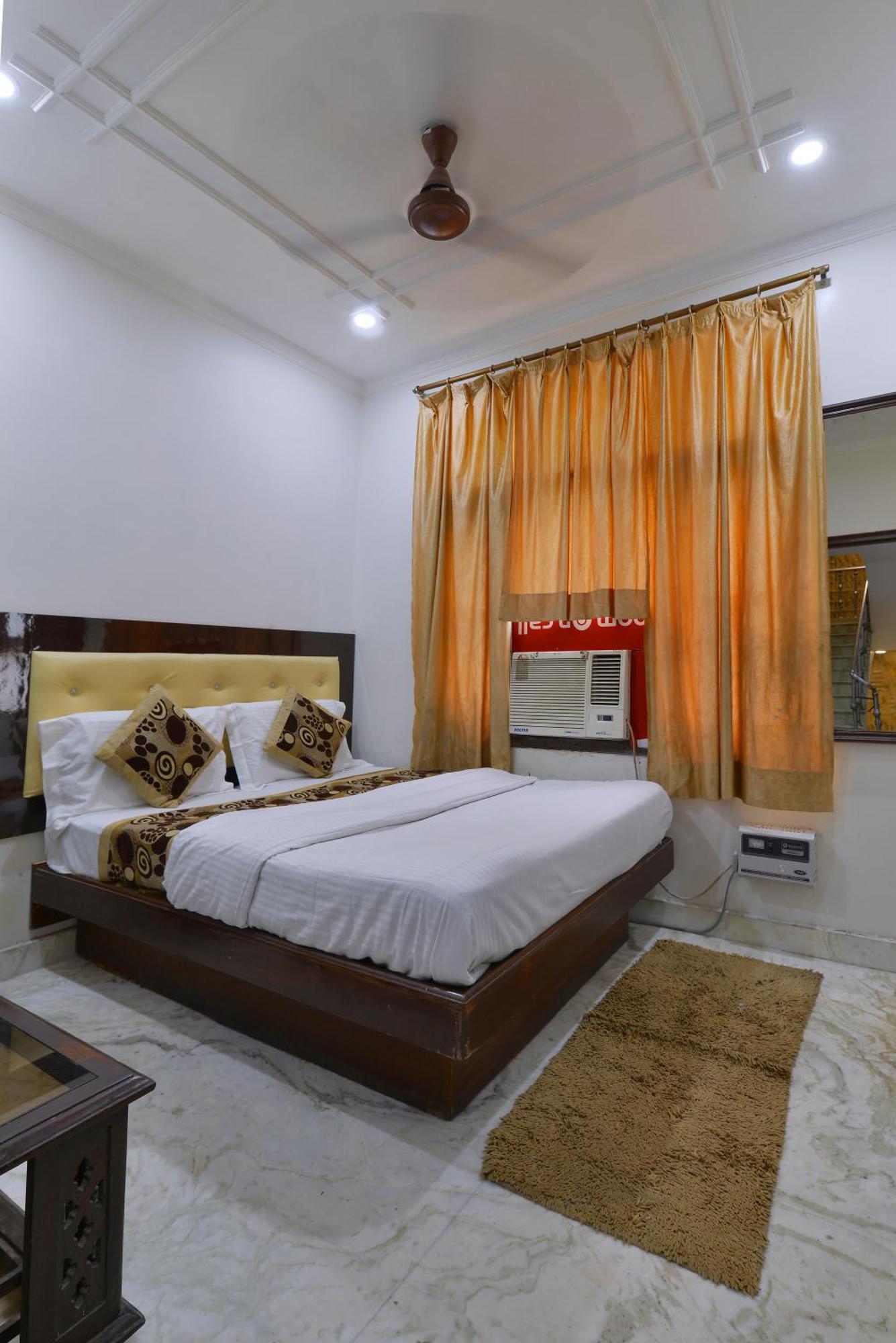 Family Hotel By Pg International Yeni Delhi Dış mekan fotoğraf