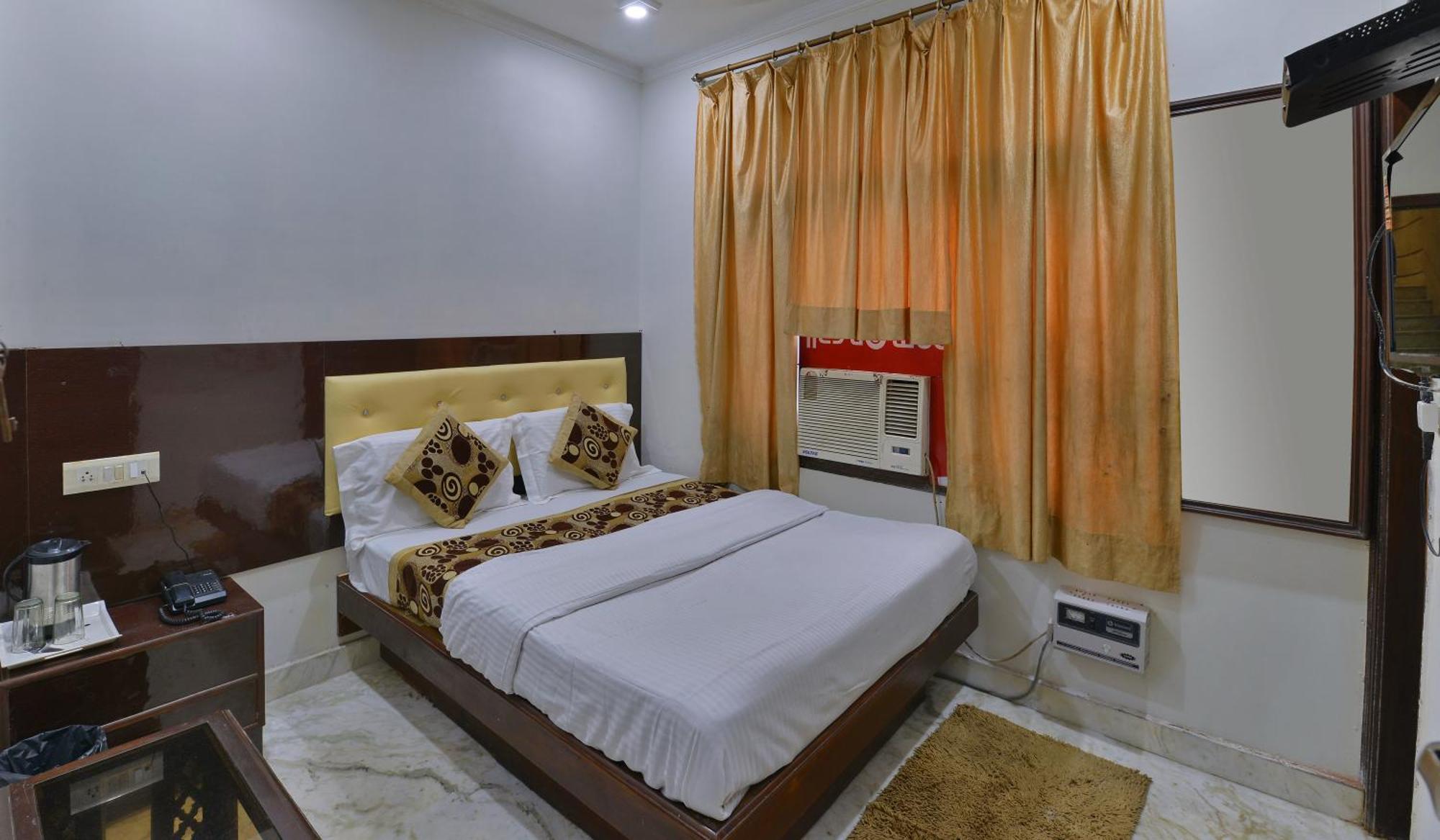 Family Hotel By Pg International Yeni Delhi Dış mekan fotoğraf